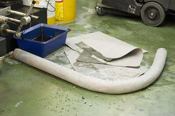 Universalių sorbentų ADR rinkinys 22L